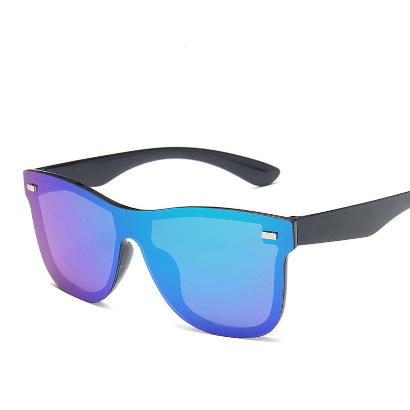 Colored reflected glasses