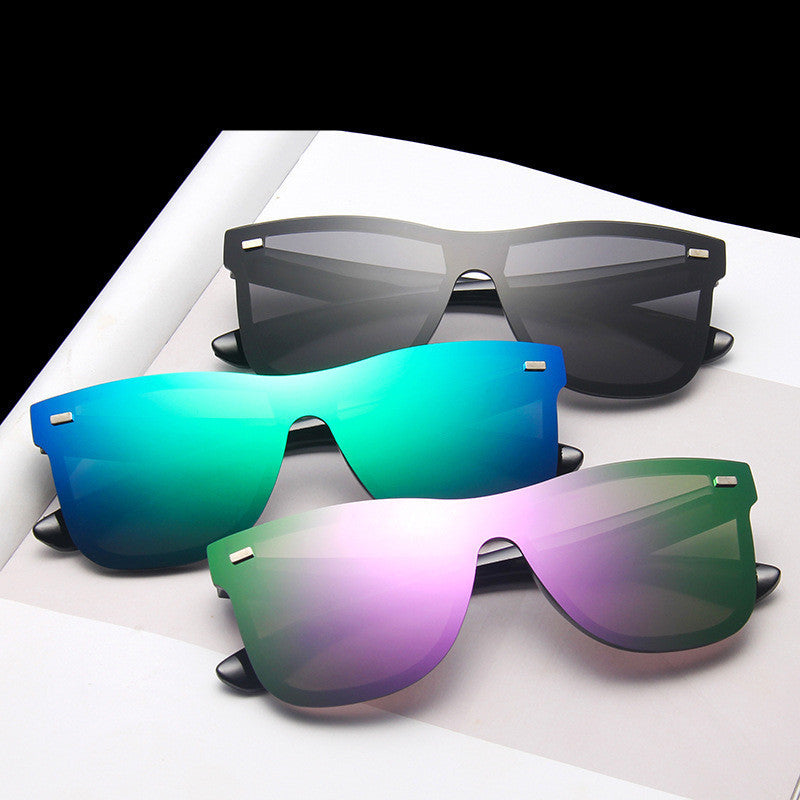 Colored reflected glasses